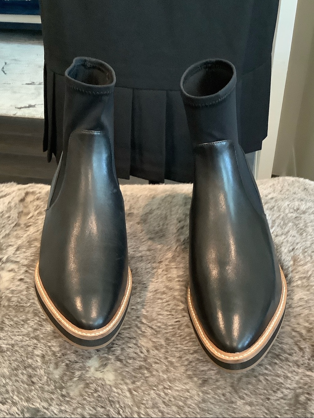 Cole Hahn Black Leather Chelsea Boots with Tan Welt